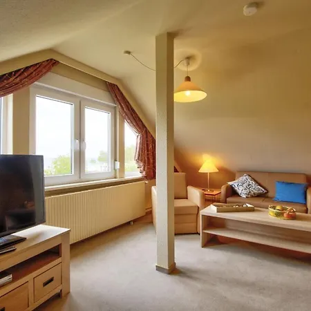 By The Swimming Pool F 996 Vakantiehuis