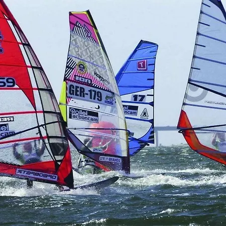 By The Swimming Pool F 996 Fehmarn