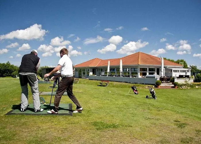 Vakantiehuis By The Swimming Pool F 996